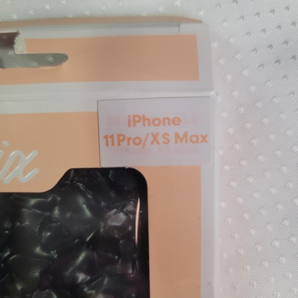 Black Tort iPhone Case - Picture 5 of 5